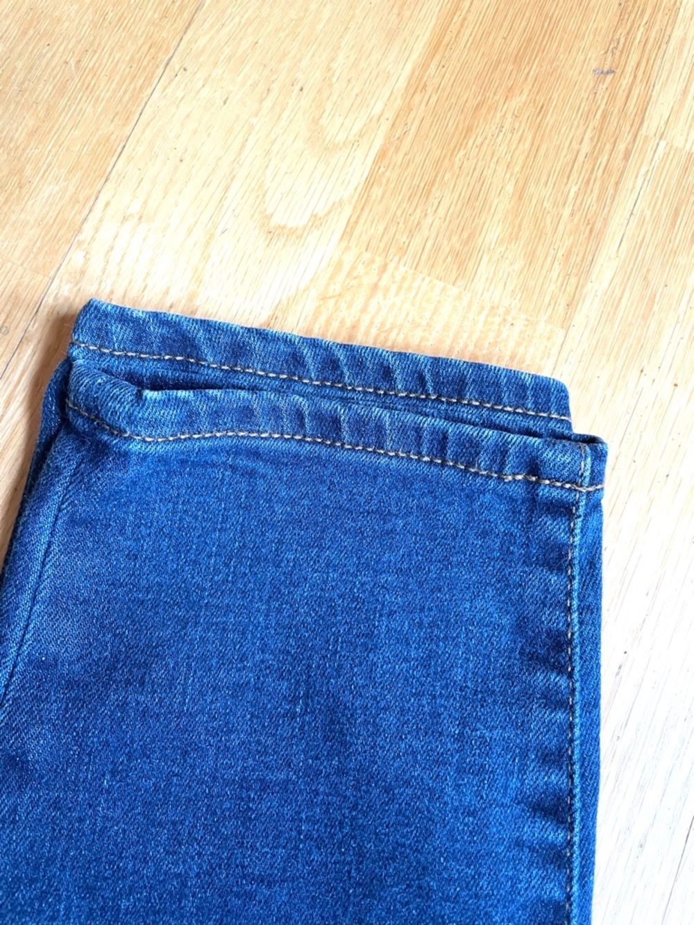 J. Crew Women's Skinny Jeans in Dark Blue Denim - Picture 3 of 7